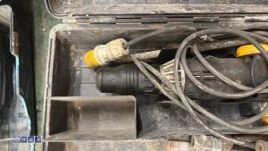 DEWALT 110v SDS breaker c/w case - 4