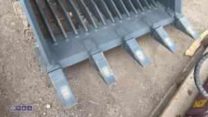 STRICKLAND 90'' bucket to fit JCB Q fit - 3