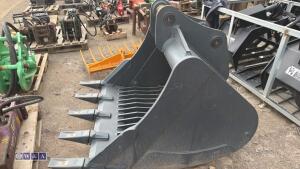 STRICKLAND 90'' bucket to fit JCB Q fit - 4