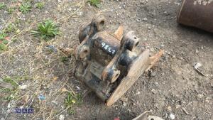 12'' digging bucket (30mm pins) - 5