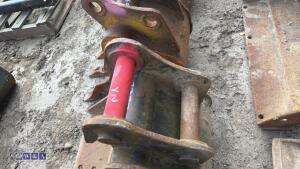 11'' digging bucket (40mm pins) - 3