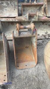12'' digging bucket (35mm pins)
