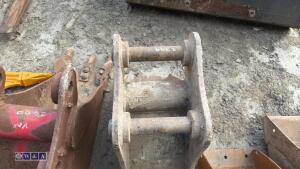 11'' digging bucket (45mm pins) - 4