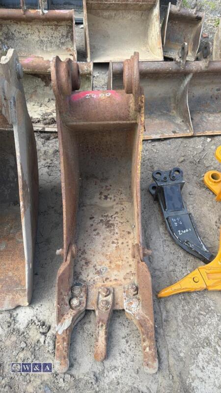 12'' digging bucket (45mm pins)