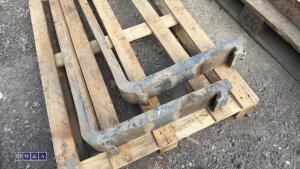 Pair of forklift tines - 2