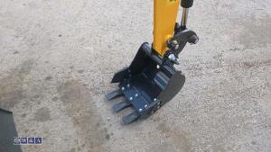 2026 JPC CT13 rubber tracked excavator (s/n 202512204) with bucket, blade & piped (unused) - 15