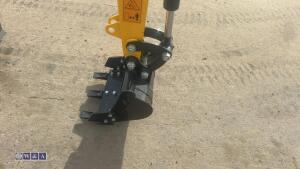 2026 NUOMAN E12 rubber tracked excavator (s/n 17260173) with bucket, blade & piped (unused) - 9