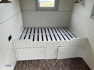 HIRSTLE FABRICATIONS Shepherds hut built on iron wheeled turntable chassis (12ft x 7ft) (to be sold off site Huddersfield HD5) - 18