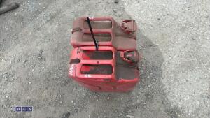 2 x 20ltr metal jerry cans - 3
