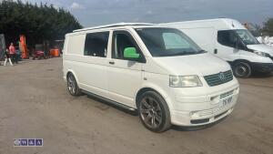 2006 VOLKSWAGEN TRANSPORTER camper conversion c/w pop top, 2 x gas hobs, sink, electric hook up, bike rack, rock & rolla bed (T5 YEP)(folder of history in office) - 8