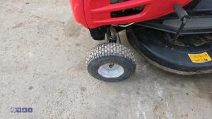 MTD RH115 B ride on mower - 9