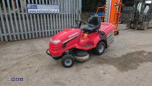 2010 HONDA 2315 petrol ride on mower c/w collector