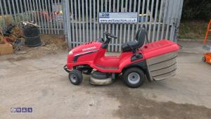 2010 HONDA 2315 petrol ride on mower c/w collector - 2
