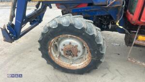 CASE INTERNATIONAL 4wd tractor c/w Bomford B3512 loader (H581 ETL) - 15