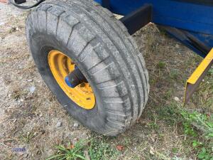 HARGREAVES agri / lime spreader - 10