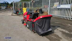 COUNTAX C300H hydrostatic drive c/w Honda twin cylinder engine, fitted mulching deck & collextor - 3