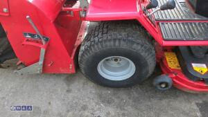 WESTWOOD S1300 hydrostatic drive ride on mower c/w collector - 11