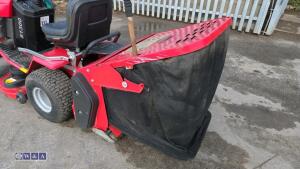 WESTWOOD S1300 hydrostatic drive ride on mower c/w collector - 22