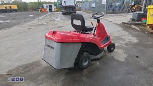 HONDA HF1211H hydrostatic drive direct collect ride on mower (s/n 8004055) - 5