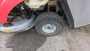 HONDA HF1211H hydrostatic drive direct collect ride on mower (s/n 8004055) - 10
