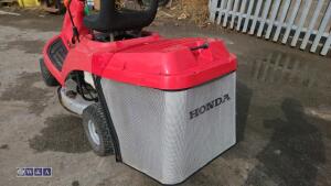 HONDA HF1211H hydrostatic drive direct collect ride on mower (s/n 8004055) - 21