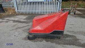 WALKER BROADLET battery driven pedestrian sweeper - 2