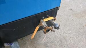 2009 DOOSAN 7/20 75cfm fast tow compressor (s/n 122503) - 15