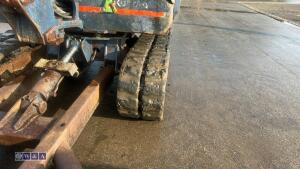 KUBOTA KX71 rubber tracked excavator with bucket, blade & piped (inoperable) - 23