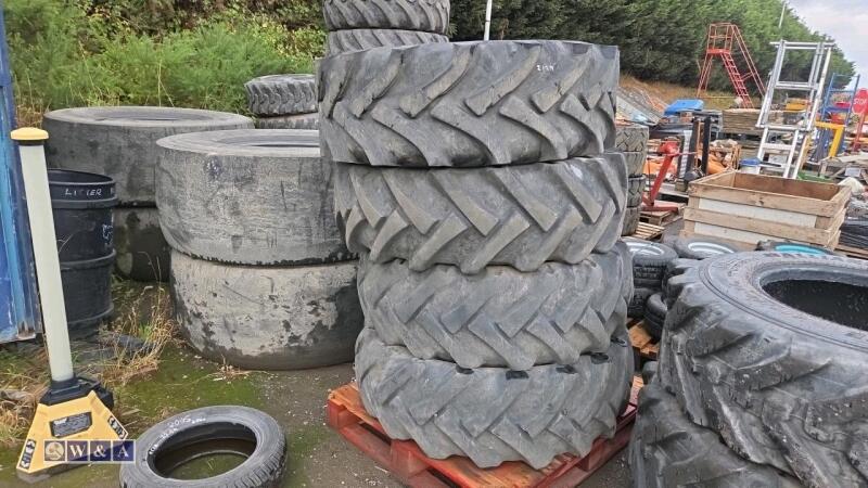 4 x BKT IMPLEMENT tyres (15.5/80-24)
