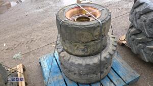 Pallet of forklift wheels & tyres