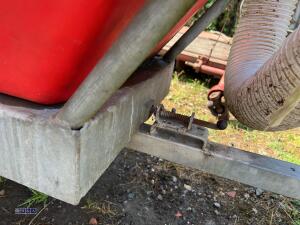 Towable paddock cleaner - 12