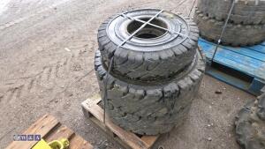 Pallet of forklift wheels & tyres - 4