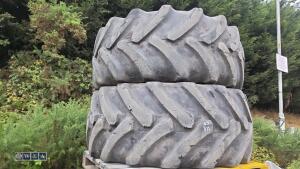 4 x tyres (620/75R26) - 3