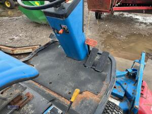 FORD CM224 4wd out-front mower - 17