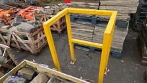 Metal frame (yellow) - 3