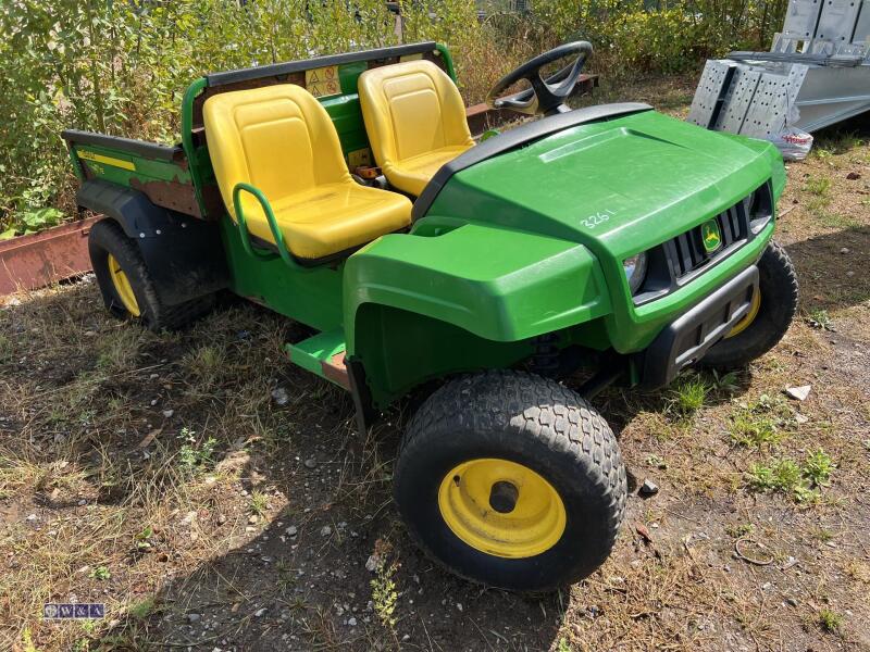 JOHN DEERE E-GATOR 2wd electric utility vehicle