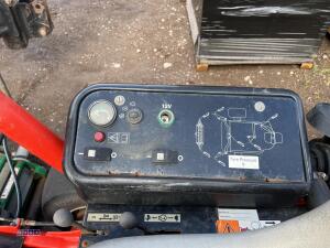 JACOBSEN Kubota diesel greens mower - 14