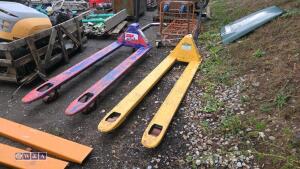 SURFER 2000kg long tined pallet truck - 2