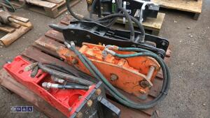 Hydraulic machine breaker c/w lines (30mm pins)