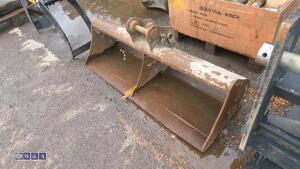 48'' ditching bucket to suit Kubota KX61-3 (30mm pins) - 2