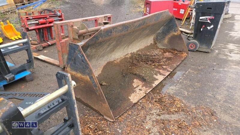 8ft front loader bucket