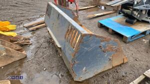 54'' front loader bucket - 3