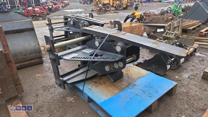 Pallet fork attachment to suit 7-9t excavator (45, 50 & 60mm multi pin pick up) (unused)