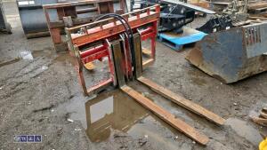 Pallet forks & hydraulic fork positioners