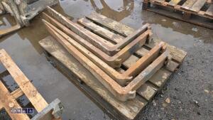 Pair of forklift tines