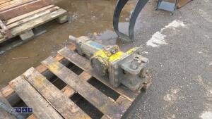 Hydraulic machine breaker (30mm pins)(3289036)