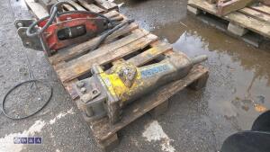 Hydraulic machine breaker (30mm pins)(3289036) - 2