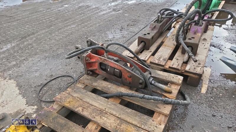 Hydraulic machine breaker c/w lines (30mm pins)(3243530)