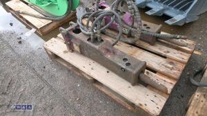 Hydraulic machine breaker c/w lines (30mm pins) - 2