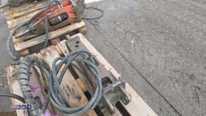 Hydraulic machine breaker c/w lines (30mm pins) - 4